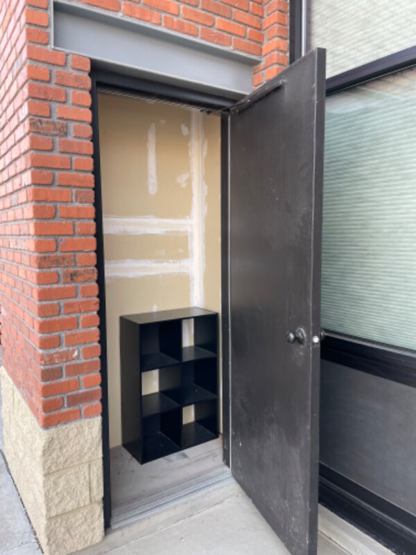 Building Photo - 115 E Gallatin Ave