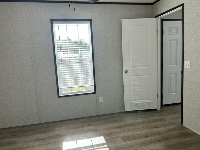 Building Photo - 5537 Our Ln