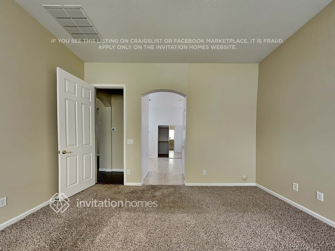 Building Photo - 7209 W Paradise Ln