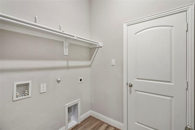 Building Photo - 525 Redbud Dr