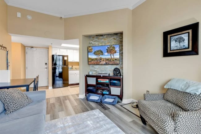 Building Photo - 2710 N Ocean Blvd