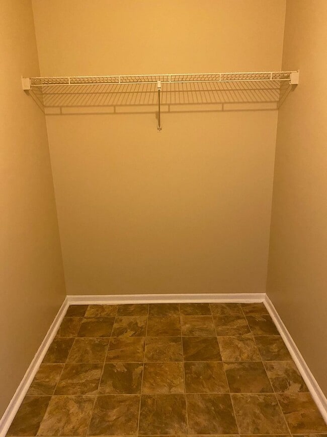 Building Photo - COMING SOON! 1 Bedroom Apartment in Butler!!!