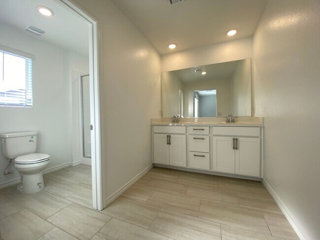 Building Photo - new build 4 bedroom house