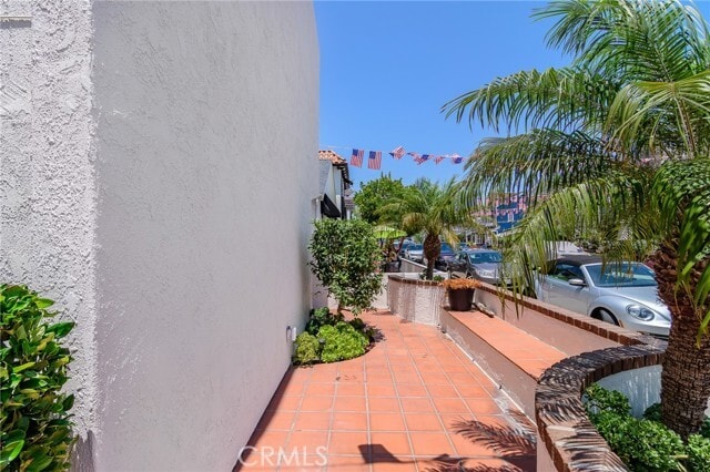 Building Photo - 313 Diamond