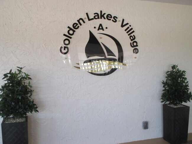 Building Photo - 200 Lake Carol Dr