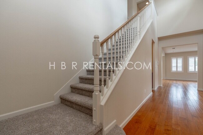 Building Photo - Questa Village - Mountain House- Spacious & Stylish 5-Bedroom Retreat in Mountain House – 3.5 Bat...