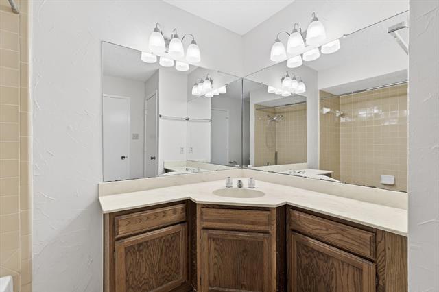 Building Photo - 513 Mack Dr