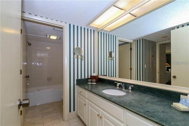 Building Photo - 4748 Fox Hunt Dr