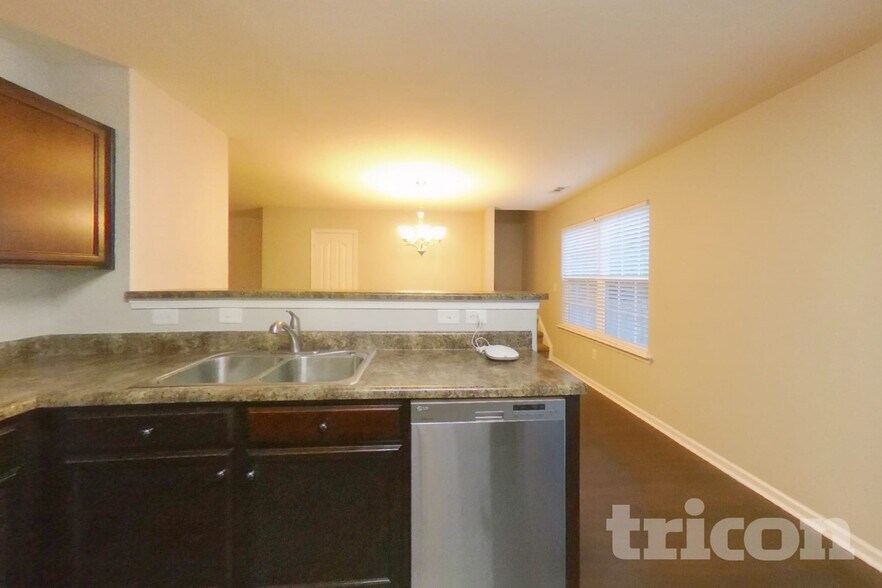 Building Photo - 4312 Houldsworth Dr