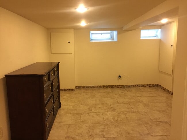 Building Photo - 3783 Cresson St