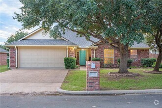 Building Photo - COMING SOON!!! Charming 3-Bedroom Home wit...