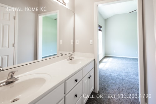 Building Photo - 23815 W 126th Terrace