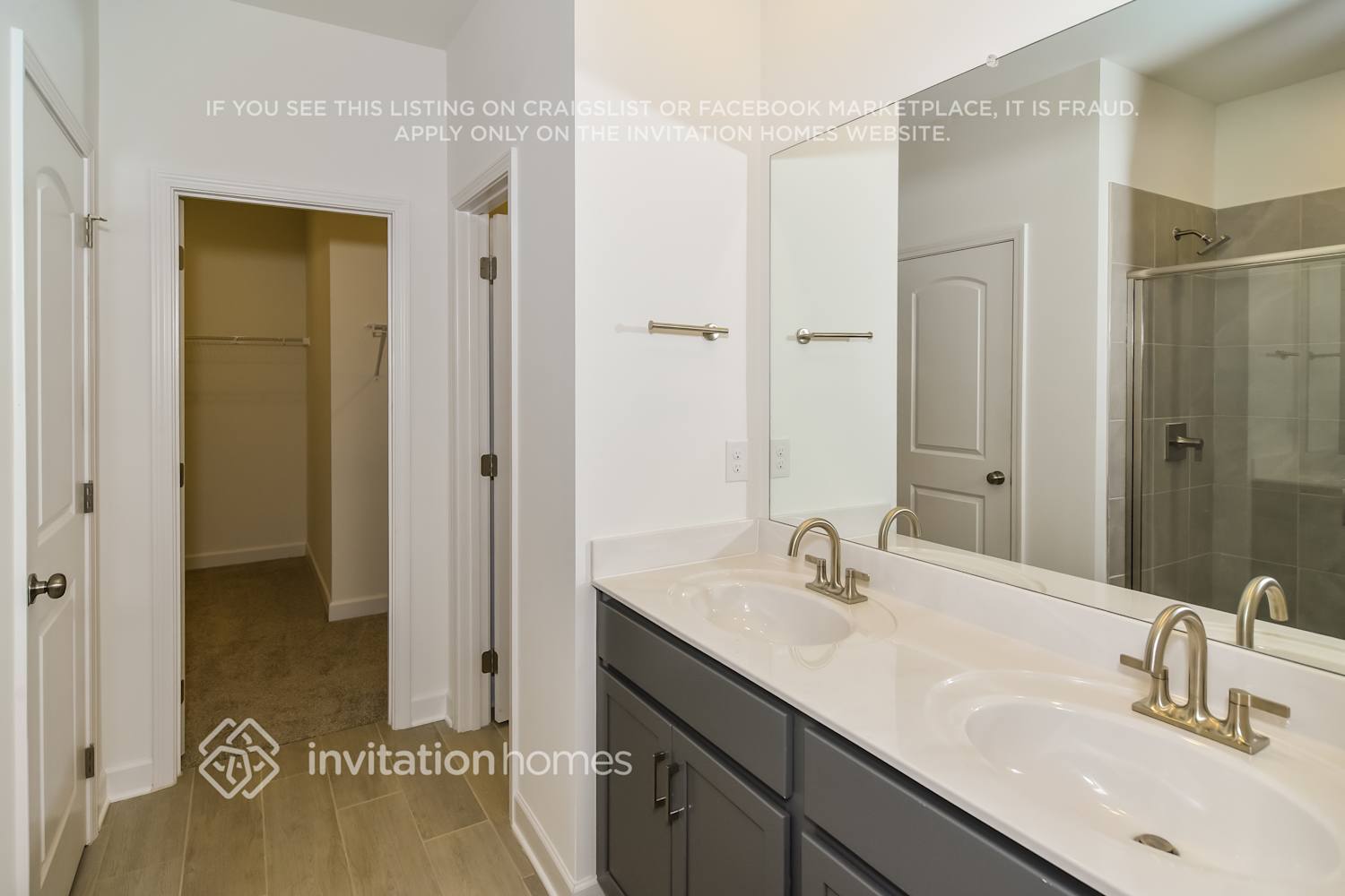 Building Photo - 195 E Millbrook Dr