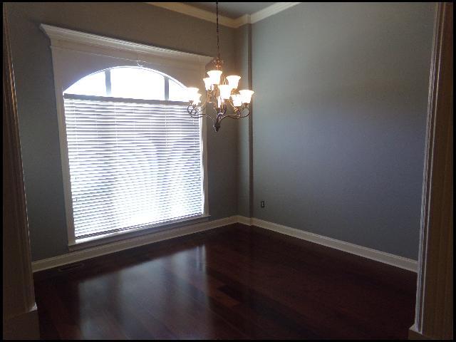 Building Photo - 3153 Stonewall Dr