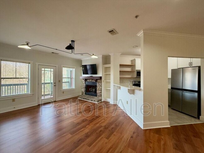 Building Photo - 9 Kenilworth Knl