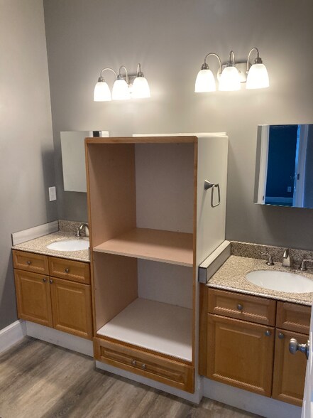 Building Photo - 4105 Edith Dr