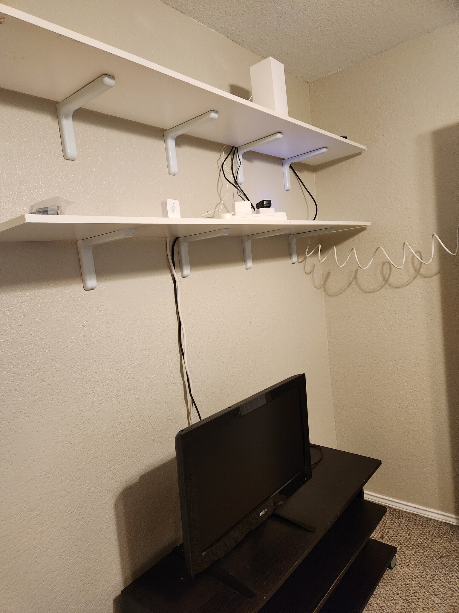 No tv in room - 17233 Cory Ray Ln