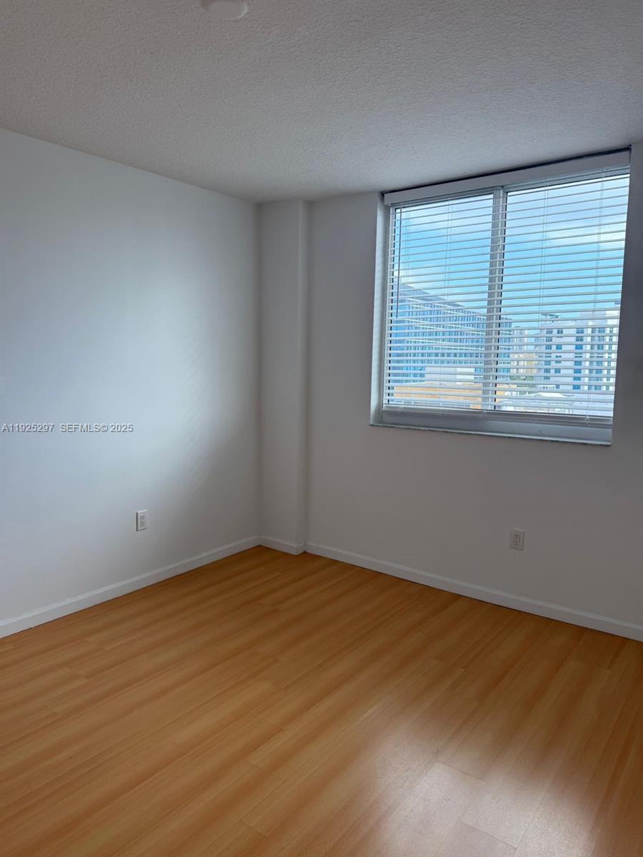 Building Photo - 18800 NE 29th Ave