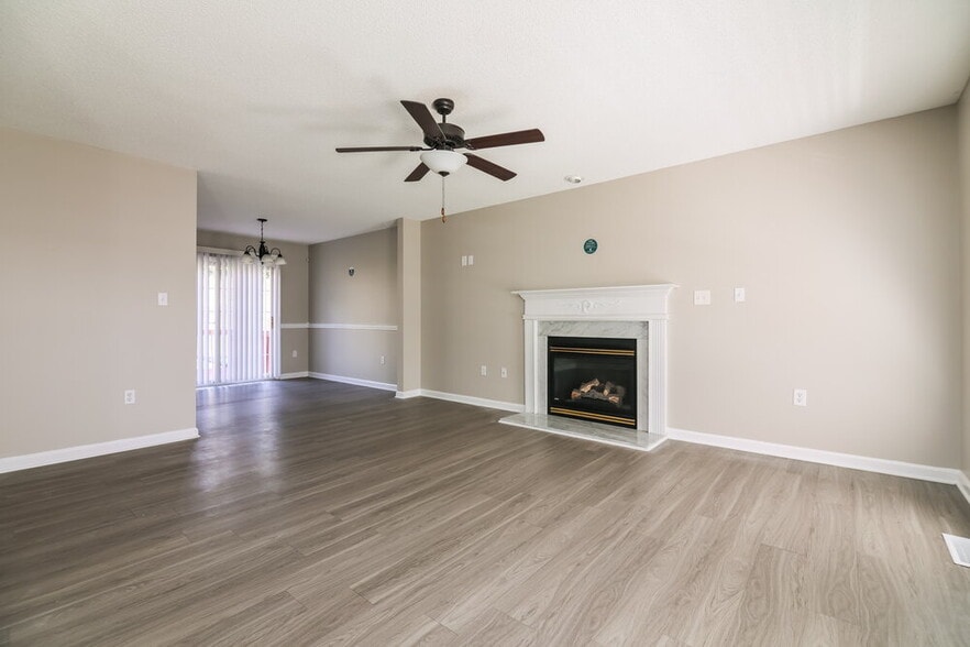 Building Photo - 128 Pondfield Ct