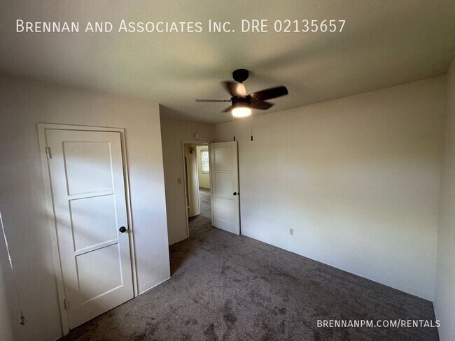 Building Photo - 456 Davidson-#B