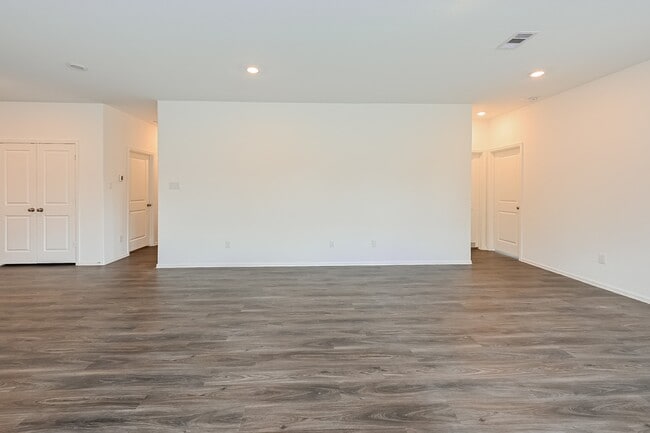 Building Photo - 5228 Pine Pass Dr