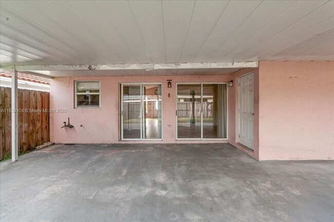Building Photo - 21462 SW 88th Pl
