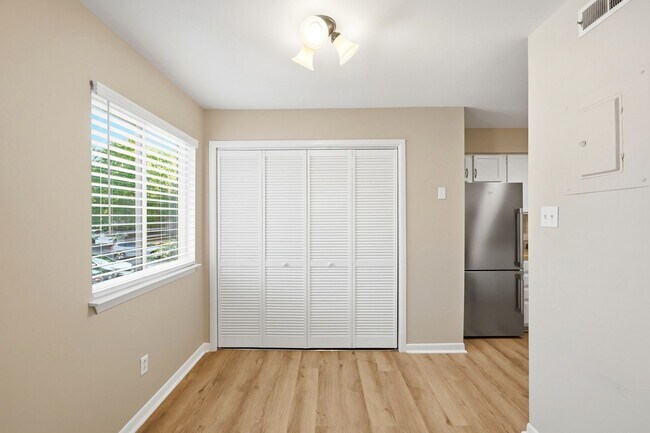 Building Photo - 6132 Heath Ridge Ct