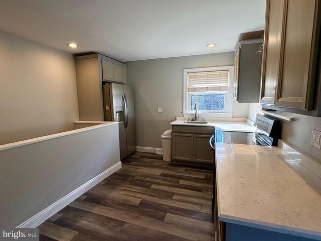 Building Photo - 1401 Filbert St