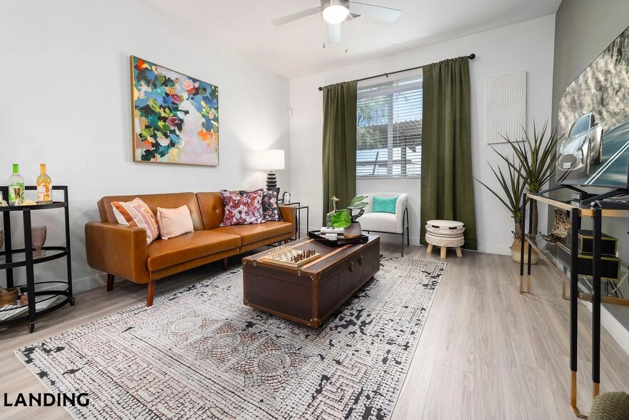 Building Photo - 10000 W Missouri Ave