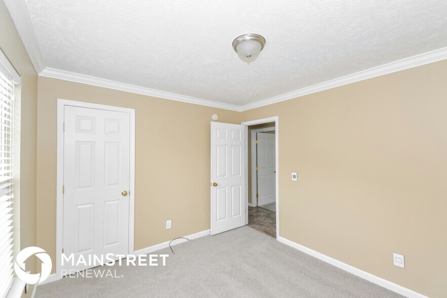 Building Photo - 861 Pin Oak Dr