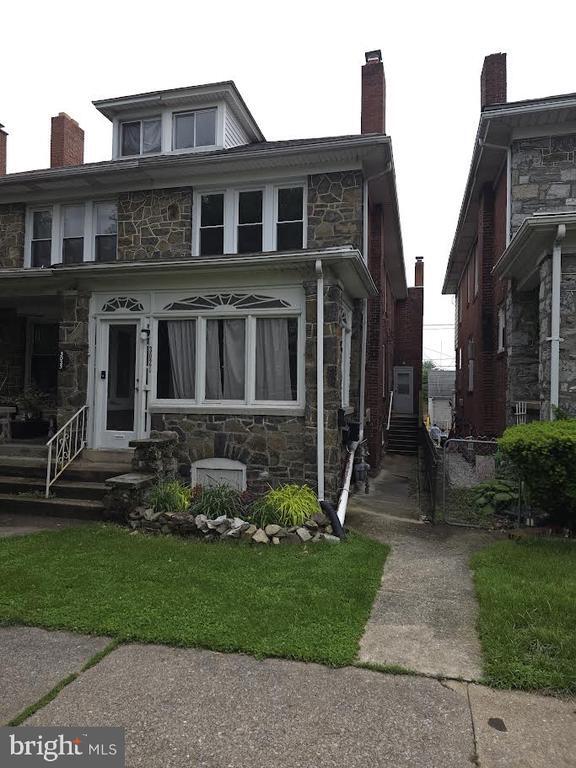 Primary Photo - 3021 Derry St