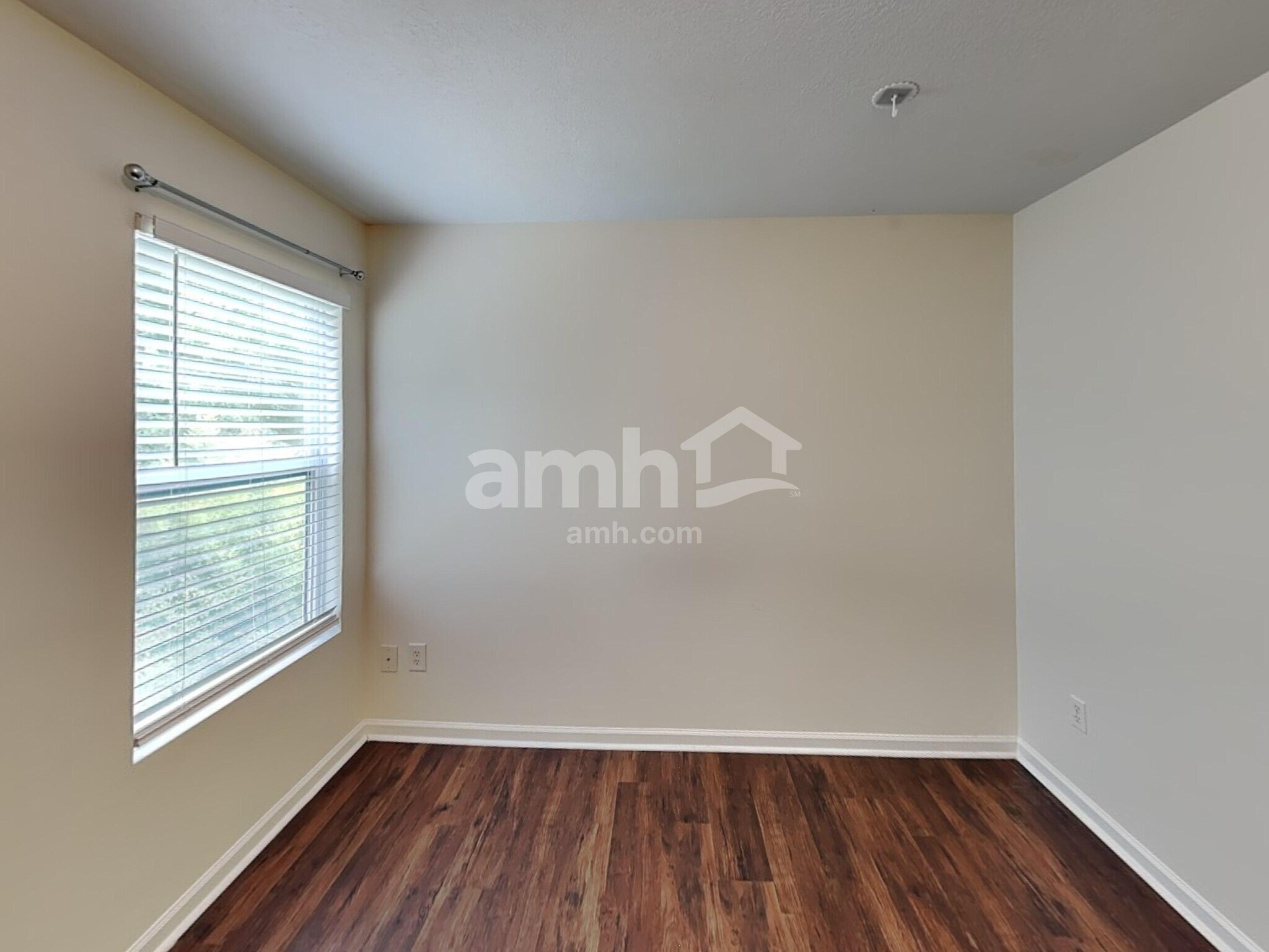 Building Photo - 15634 Lakepoint Forest Dr