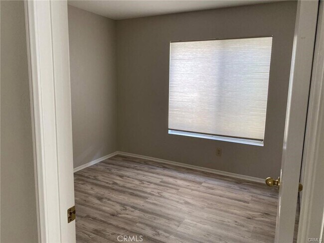 Building Photo - 24403 Stallion Ct