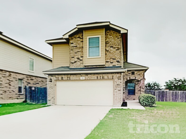 Building Photo - 3802 Bogie Way