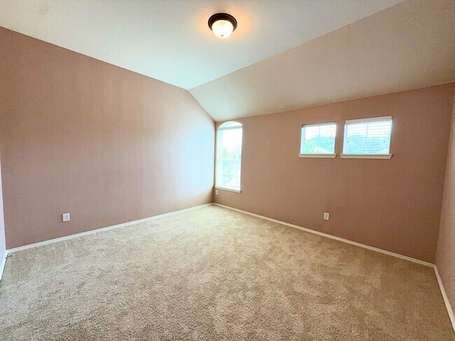 Building Photo - 9709 Gessner Dr