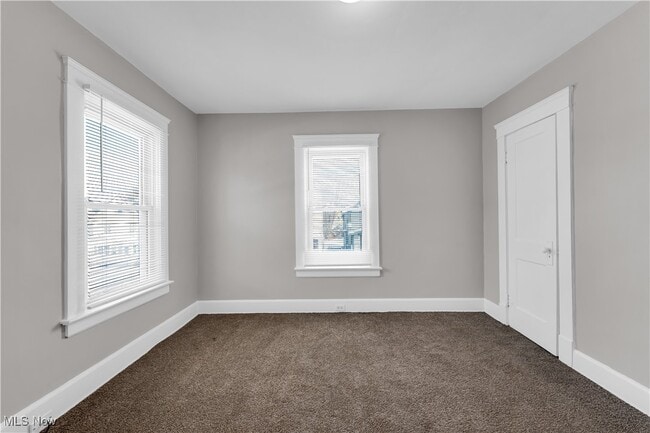 Building Photo - 788 E 156th St