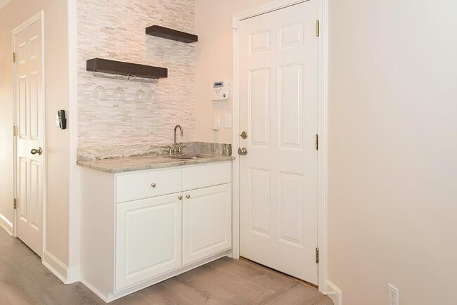 Building Photo - 234 Pelican Pl