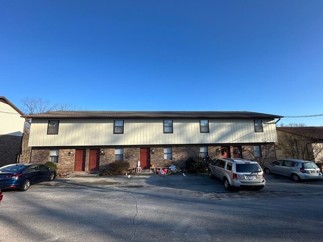 Primary Photo - 2 Bedrooms 1.5 baths Townhouse, Kingsport TN