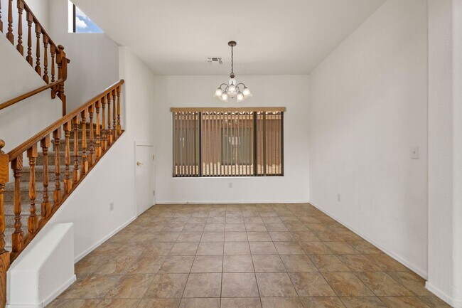 Building Photo - Nice Two-Story Family Home In Rita Ranch w...