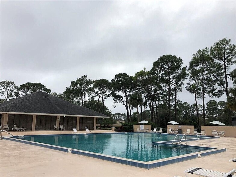 Building Photo - 6037 Scotchwood Gln