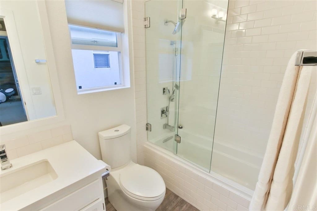 Bathroom upstairs - 813 Caminito Nogales