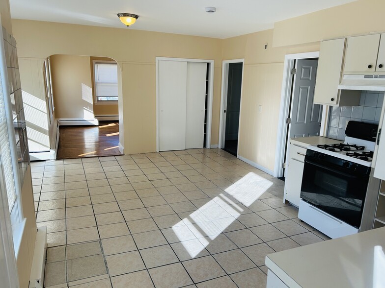 Building Photo - 25 Fallon Ave