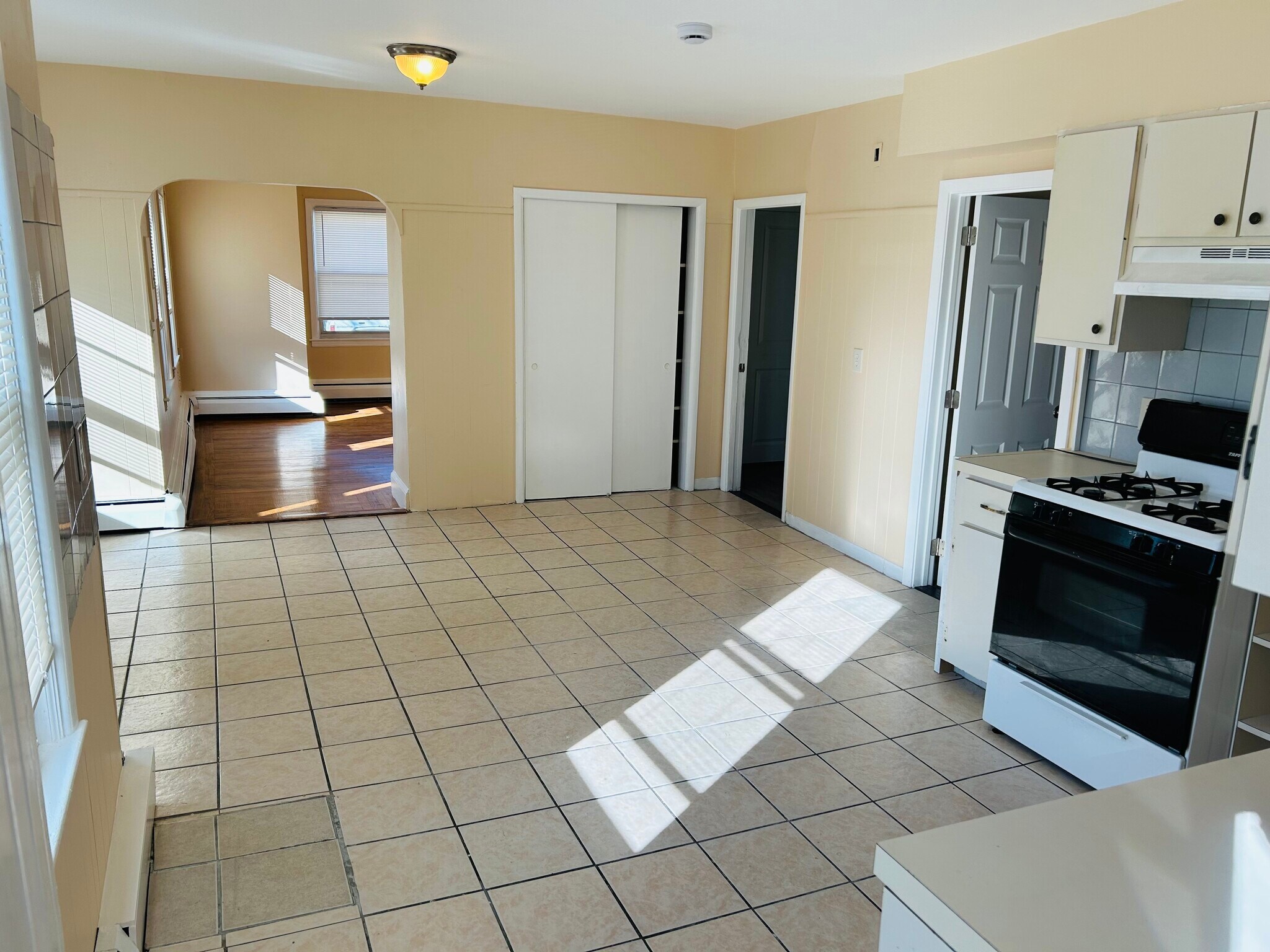 Building Photo - 25 Fallon Ave