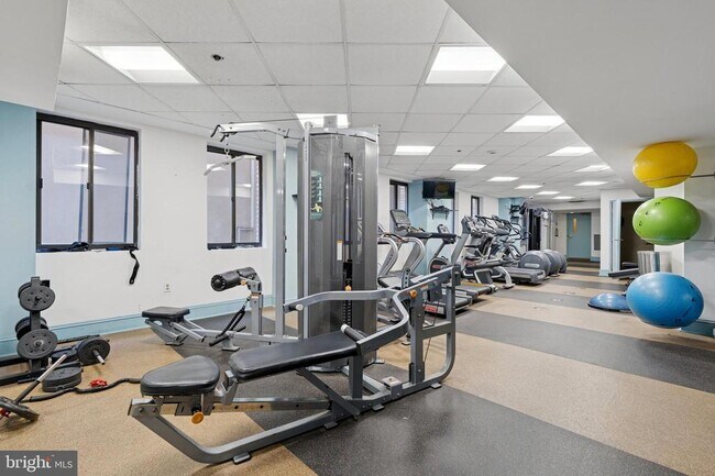 Building Photo - 1512 Spruce St