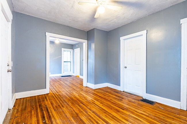 Building Photo - 243 Chamberlain St