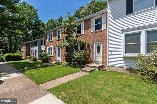 Building Photo - 8044 Steeple Chase Ct