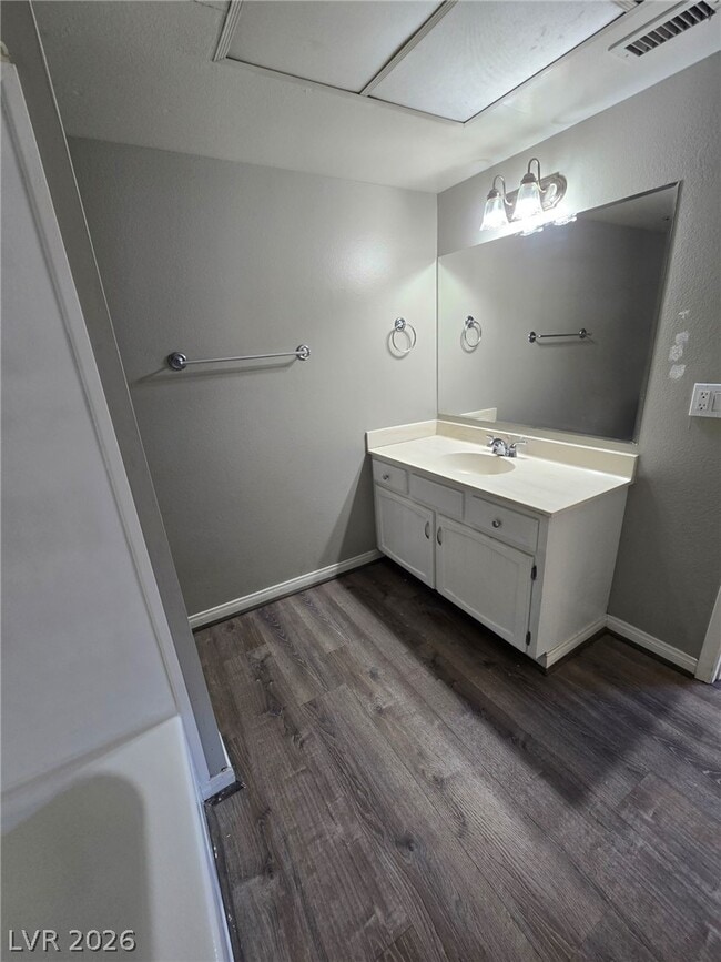 Building Photo - 3612 Mt Vernon Ave