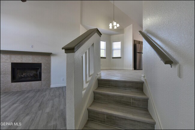 Building Photo - 672 Sequeiros Ct