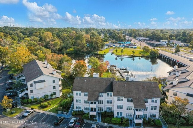Building Photo - 2 bedroom in Jacksonville FL 32210
