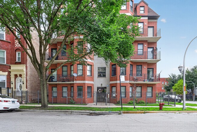 Building Photo - 4755 S St Lawrence Ave